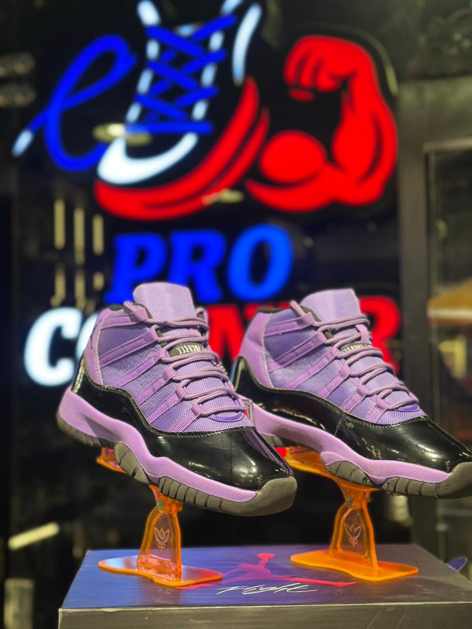 Jordan 11 Purple Black
